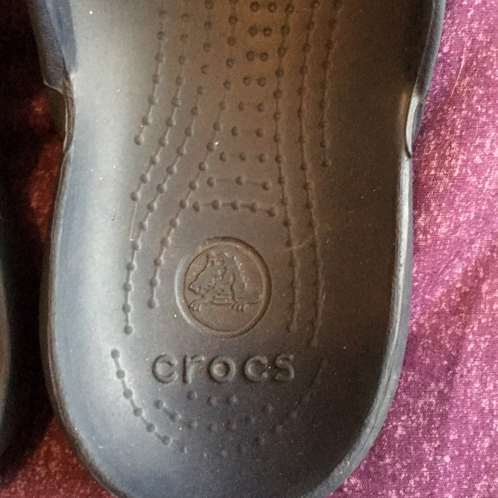 Crocs - Picture 2 of 3